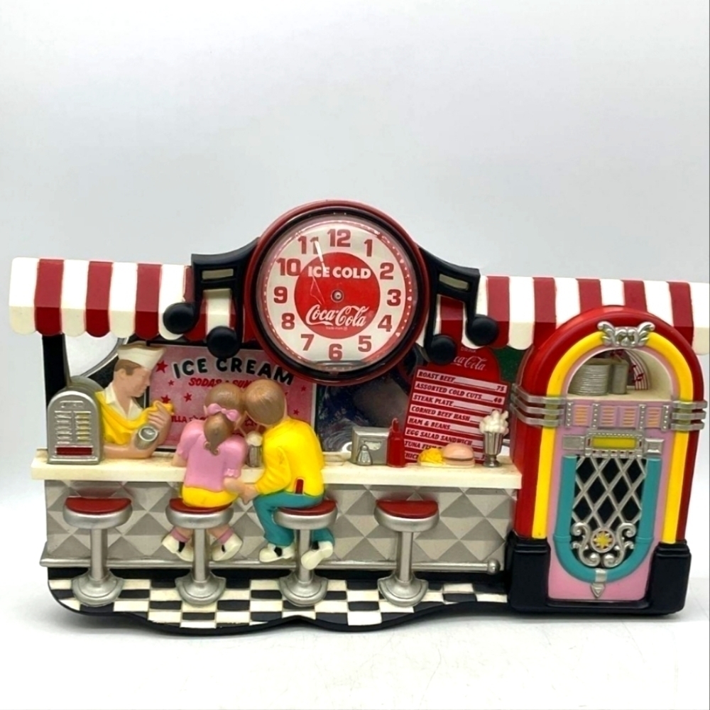 Vintage 3D Coca-Cola Ice Cream Parlor Wall Clock 1993